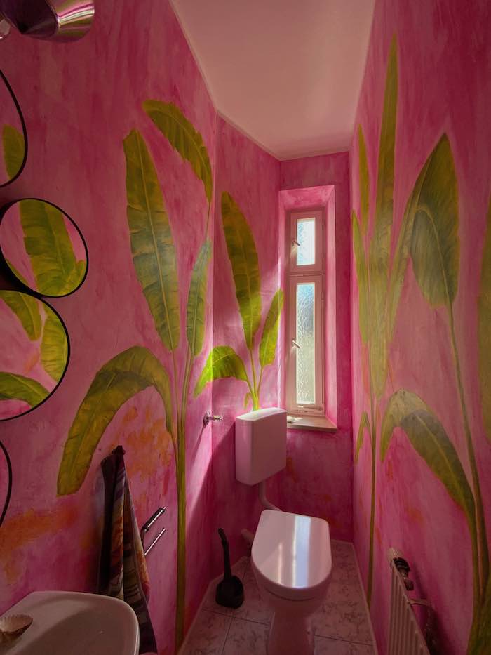 Moderne Wandmalerei im Innen und Aussenbereich