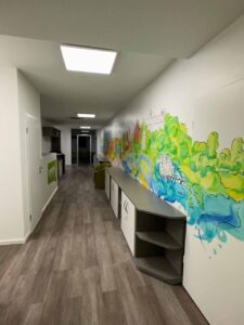 Wandmalerei – kann eine Wand zu groß sein? 2 Wandbild Buero
